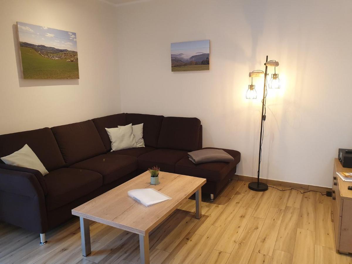 Ferienwohnungen Am Aeppelsberg Volkesfeld Luaran gambar