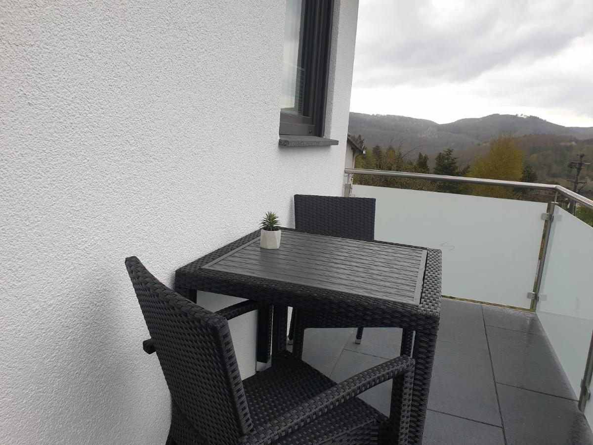Ferienwohnungen Am Aeppelsberg Volkesfeld Luaran gambar
